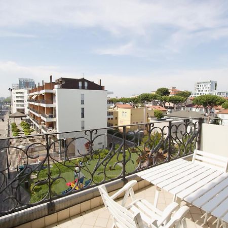 Bagni Miramare - Home Immobiliare Jesolo Екстериор снимка