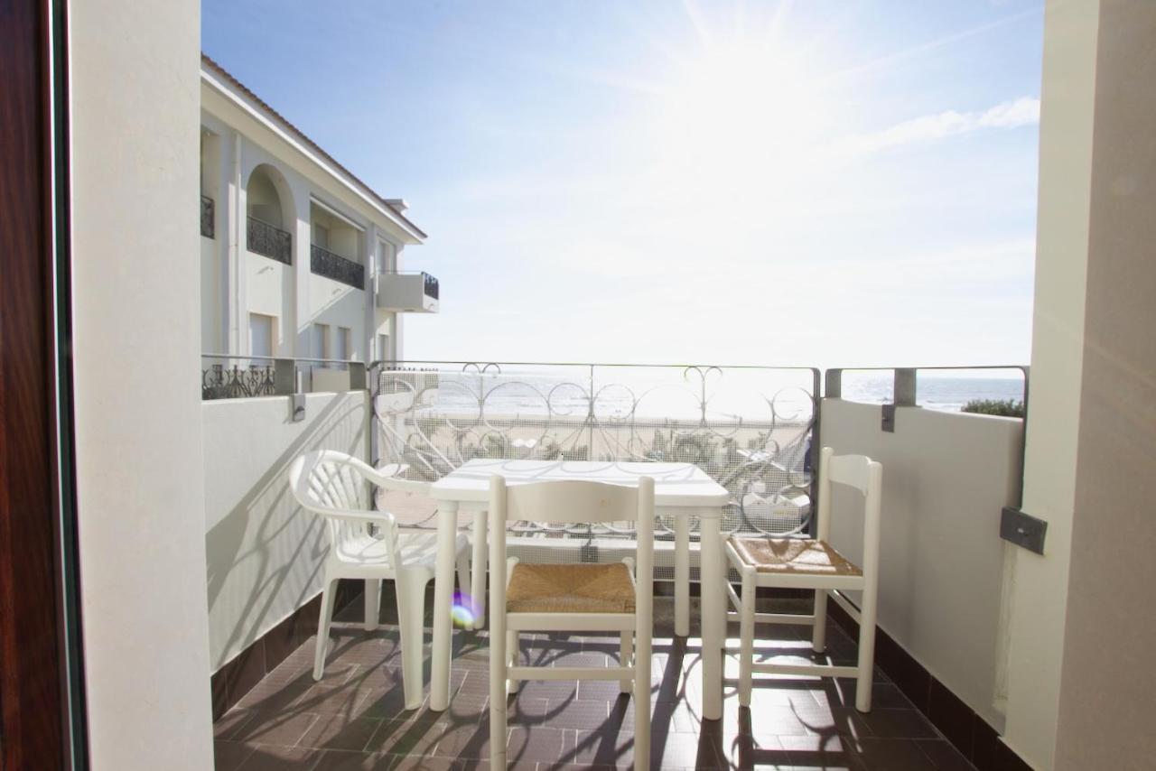 Bagni Miramare - Home Immobiliare Jesolo Екстериор снимка