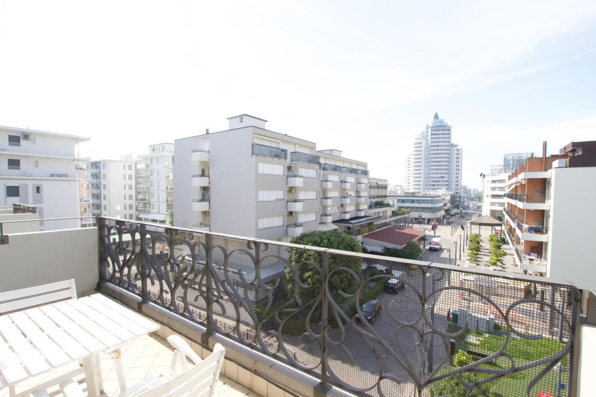 Bagni Miramare - Home Immobiliare Jesolo Екстериор снимка